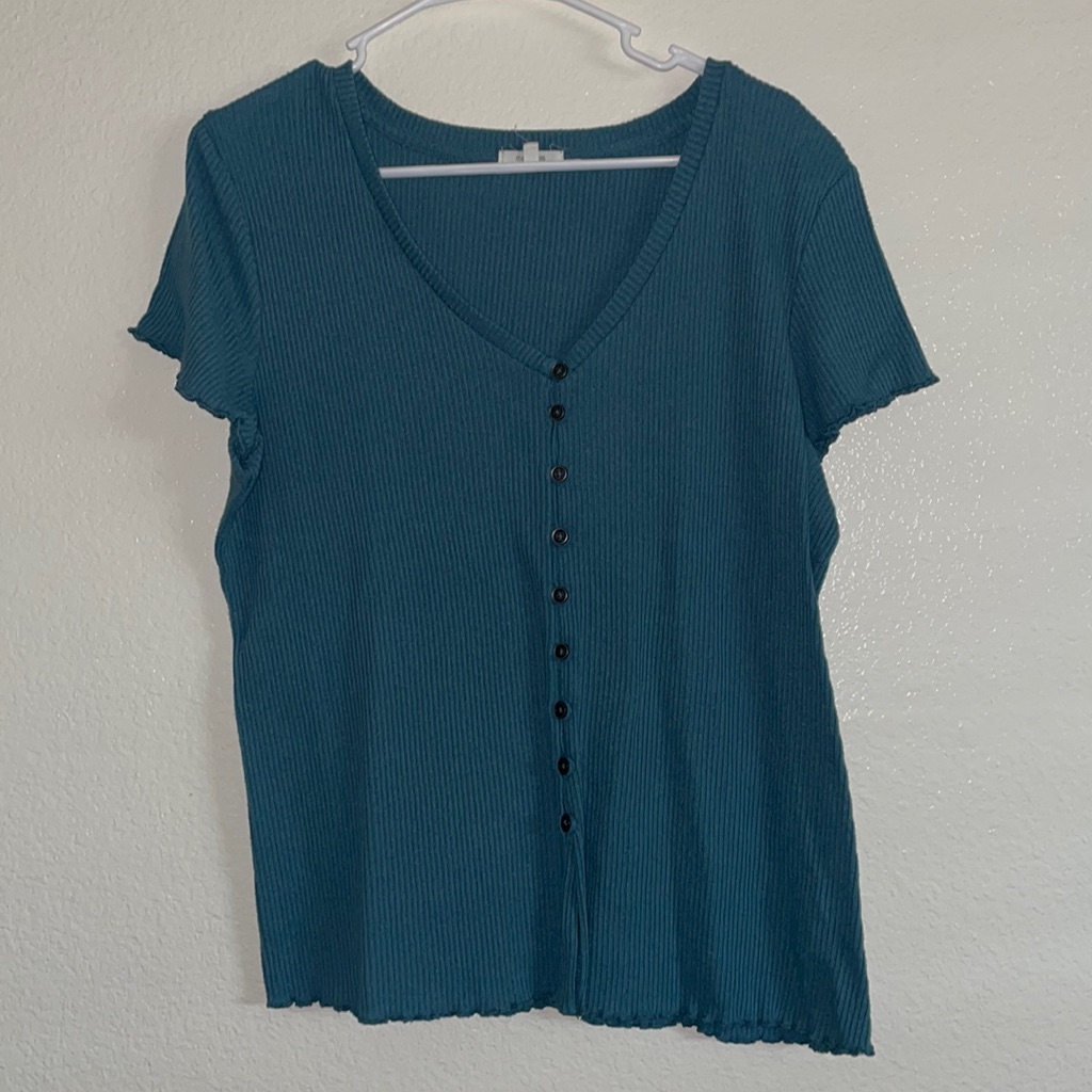 Xxl Maurices Ribbed V-Neck Blouse